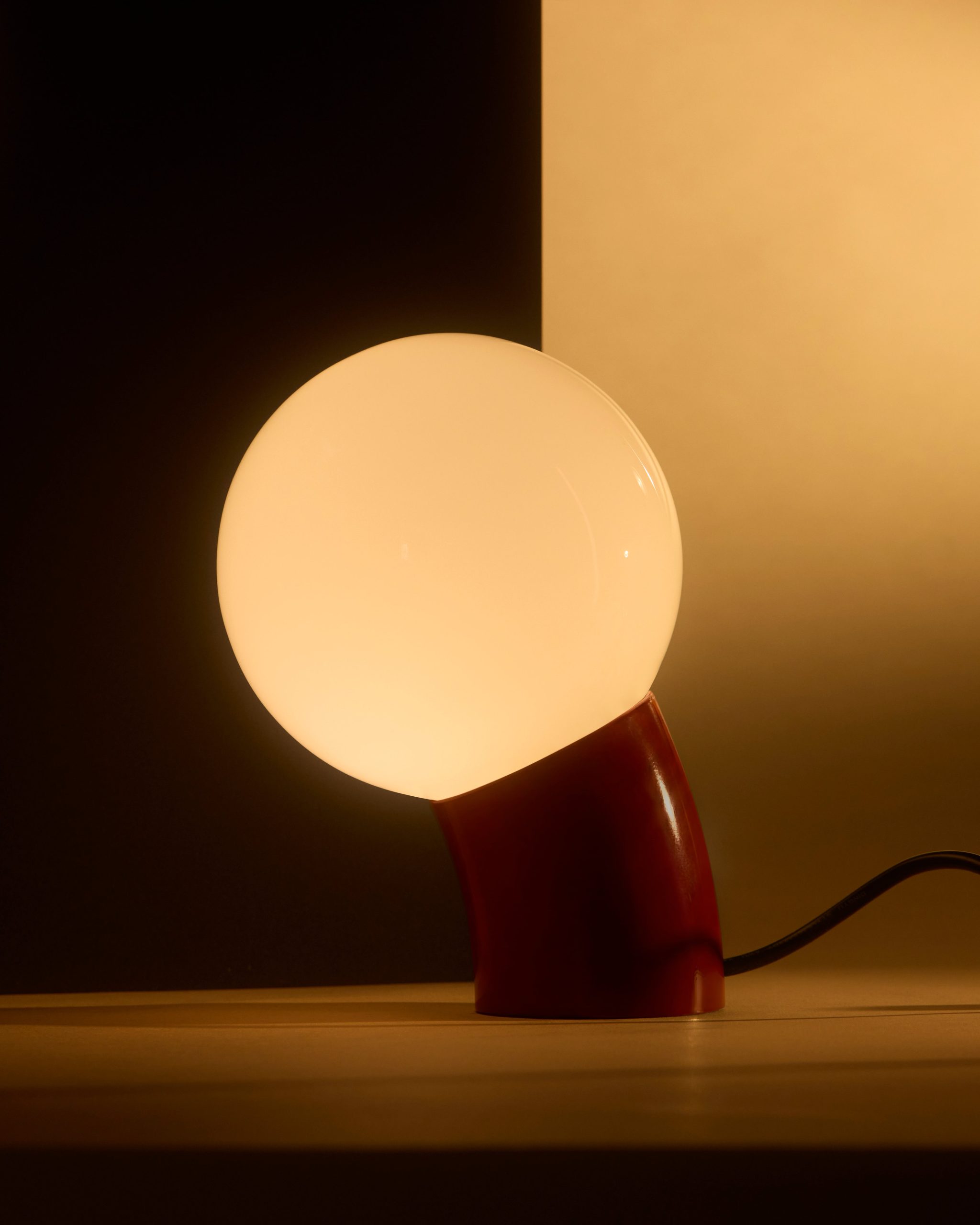 SUBCONSCIOUS_Lamp_5_121resize_Red.jpg